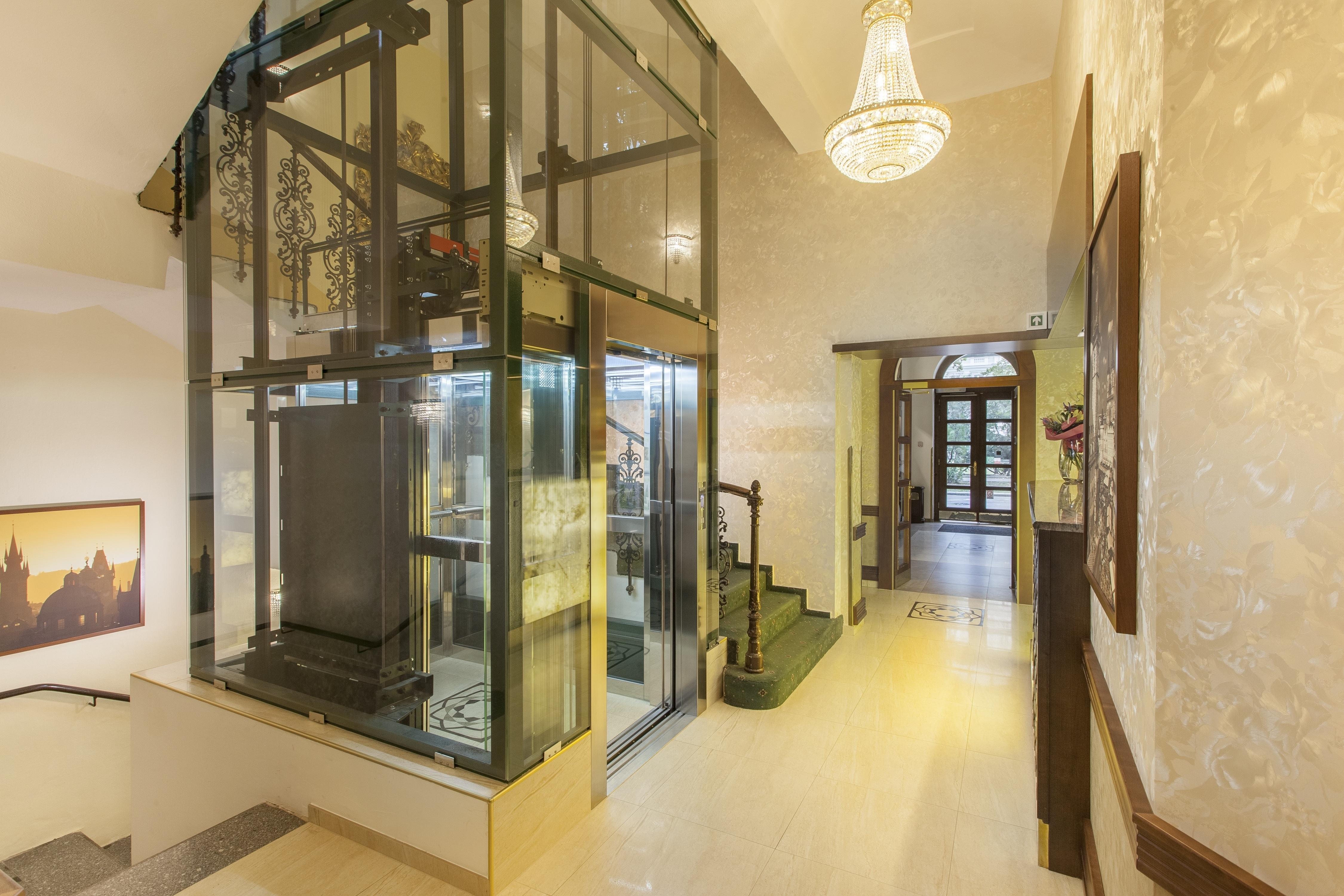 Green Garden Hotel Praha Bagian luar foto